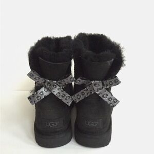 UGG CLASSIC MINI BAILEY BOW II EXOTIC BLACK BOOT